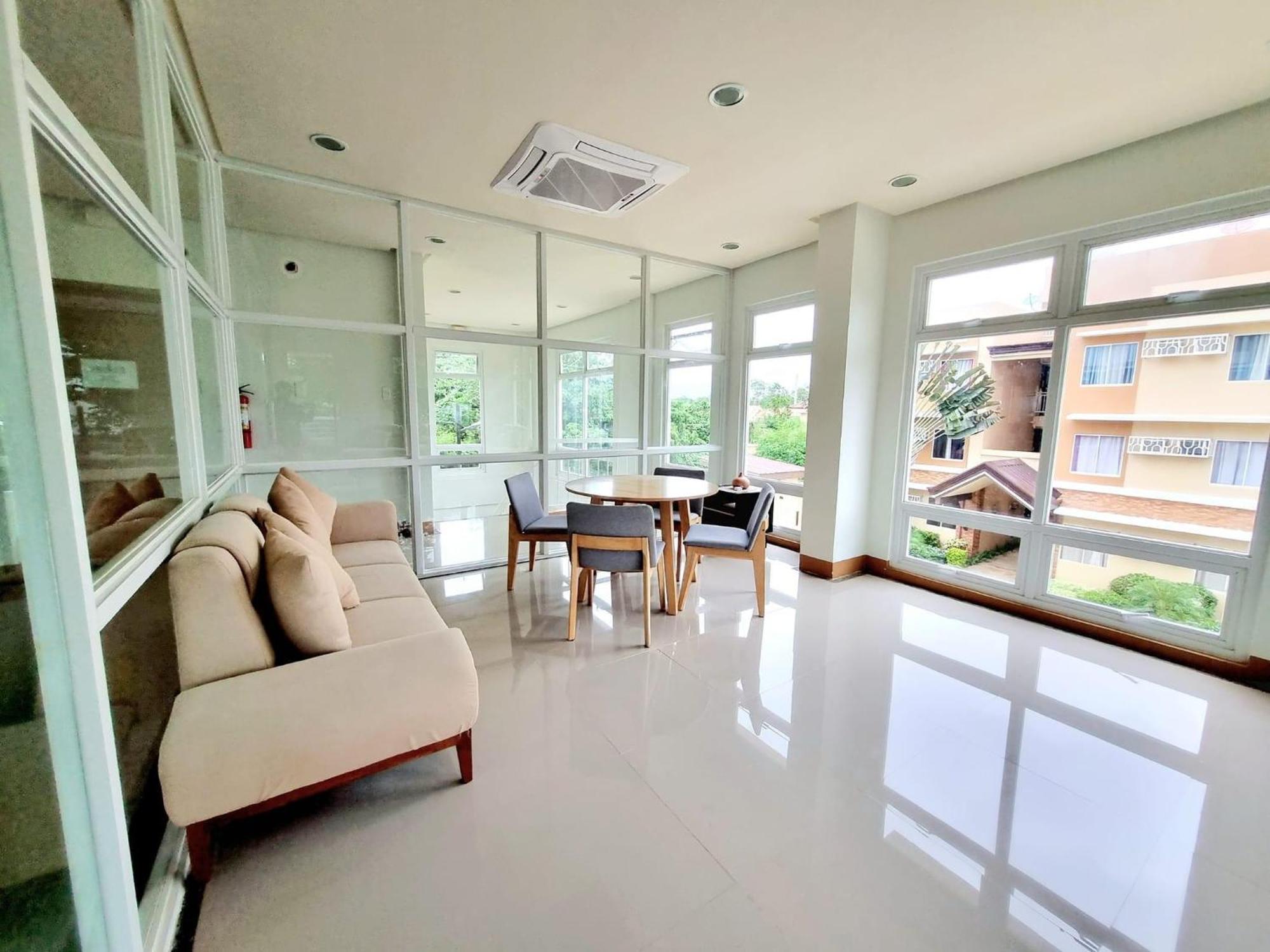 Condo In Camella Manors In Puerto Princesa Buitenkant foto