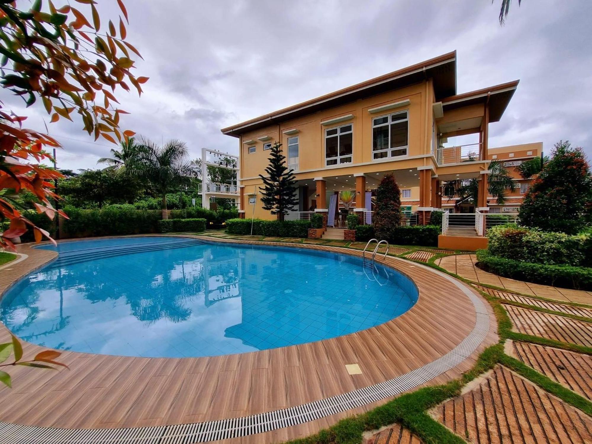 Condo In Camella Manors In Puerto Princesa Buitenkant foto